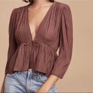Aritzia Wilfred tie shirt